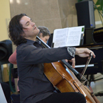 The NIH Clinical Center welcomed three-time Grammy Award winning cellist Zuill Bailey for a performance in the Clinical Center's North Atrium April 18.
