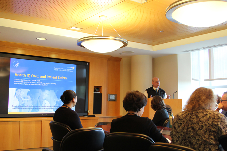 Dr. Andrew Gettinger presents at the Health IT Day at the NIH Clinical Center