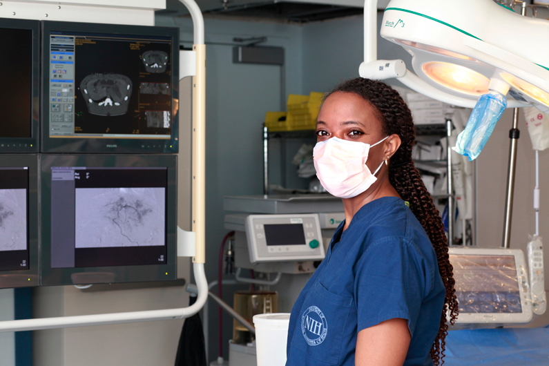 Medical Research Scholar Sheridan Reed in the radiology lab